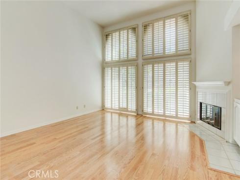 6052 Shadowbrook Circle, Huntington Beach, CA