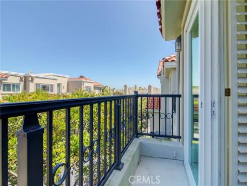 6052 Shadowbrook Circle, Huntington Beach, CA