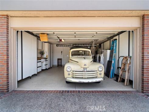 20161 Glacier Circle, Huntington Beach, CA