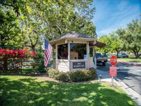 8933 Yolo 1308-A Circle, Huntington Beach, CA