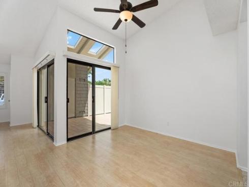 8933 Yolo 1308-A Circle, Huntington Beach, CA