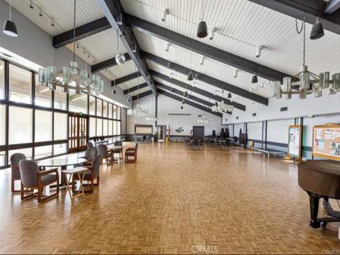 8933 Yolo 1308-A Circle, Huntington Beach, CA