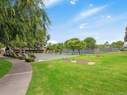 8933  Yolo  1308-A  Circle, Huntington Beach, CA