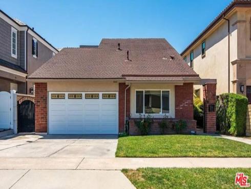 16661 Carousel Lane, Huntington Beach, CA