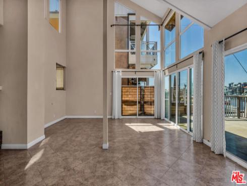 16661 Carousel Lane, Huntington Beach, CA