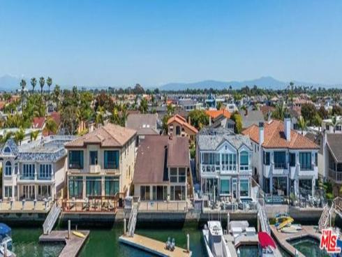 16661 Carousel Lane, Huntington Beach, CA