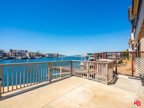 16661 Carousel Lane, Huntington Beach, CA