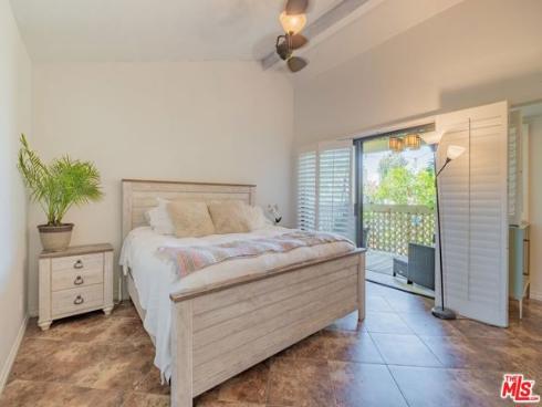 4852  Cabana  202  Drive, Huntington Beach, CA