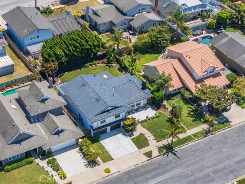 17392 Almelo Lane, Huntington Beach, CA