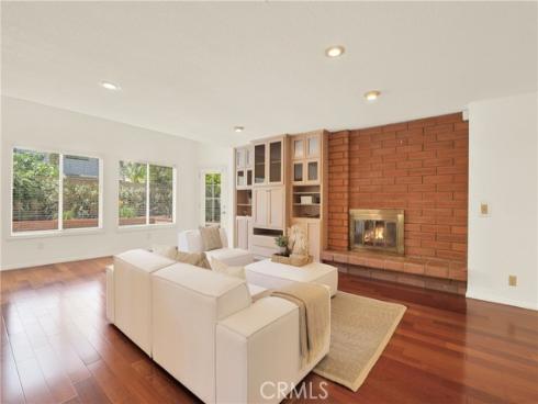 8452 Deepview Drive, Huntington Beach, CA