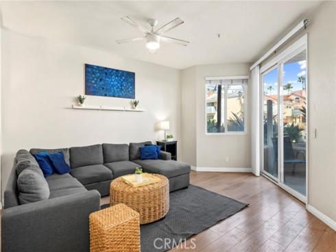 2000 Pacific Coast 102 , Huntington Beach, CA