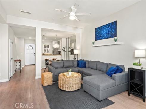 2000 Pacific Coast 102 , Huntington Beach, CA