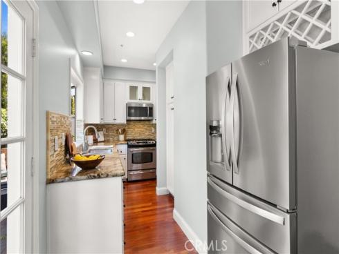 18731 Chapel Lane, Huntington Beach, CA