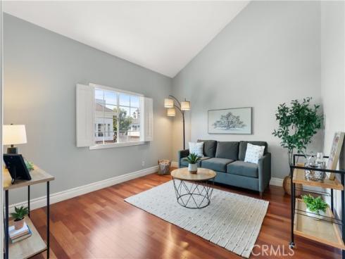 18731 Chapel Lane, Huntington Beach, CA