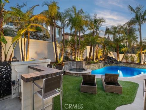 19139 Chandon Lane, Huntington Beach, CA
