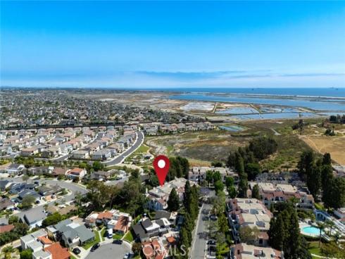 17202 Corbina 206 Lane, Huntington Beach, CA