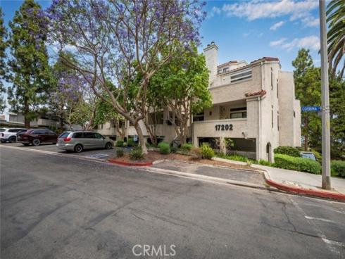 17202 Corbina 206 Lane, Huntington Beach, CA