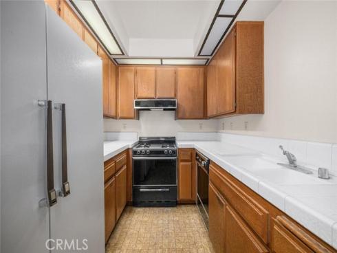 17202 Corbina 206 Lane, Huntington Beach, CA