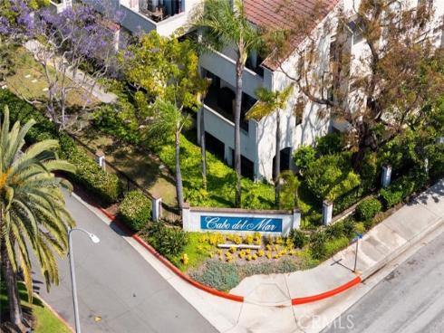 17202 Corbina 206 Lane, Huntington Beach, CA