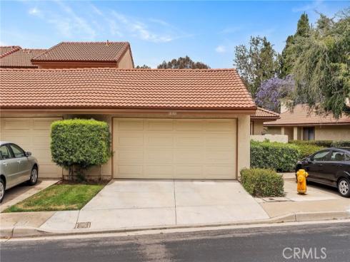 18301 Gum Tree Lane, Huntington Beach, CA