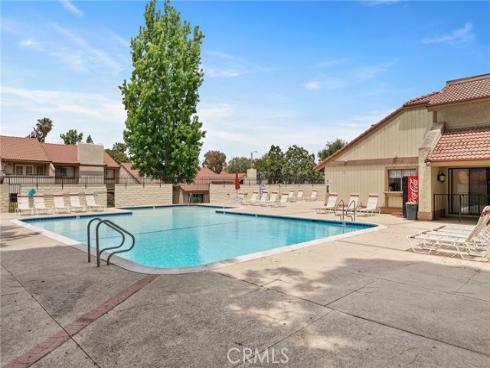 18301 Gum Tree Lane, Huntington Beach, CA