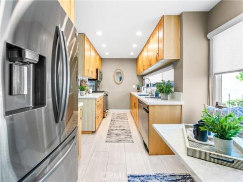 18743 Club Lane, Huntington Beach, CA