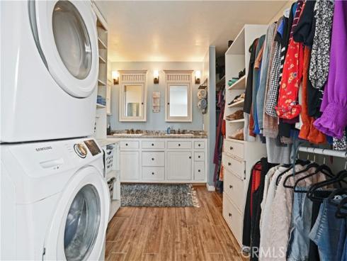 17882 Hallcroft Lane, Huntington Beach, CA