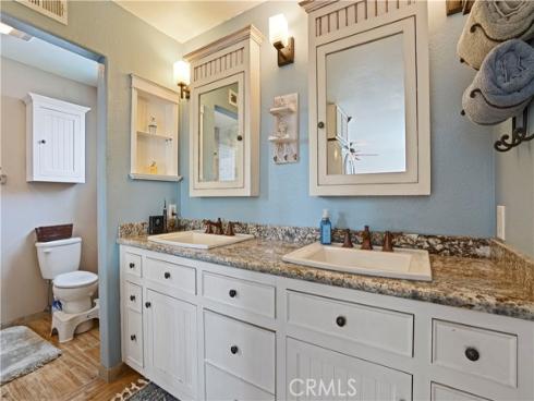 17882 Hallcroft Lane, Huntington Beach, CA