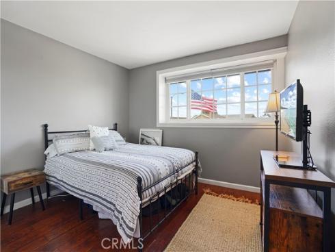 17882 Hallcroft Lane, Huntington Beach, CA