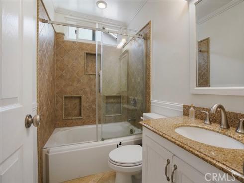 17882 Hallcroft Lane, Huntington Beach, CA