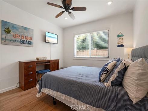 17882 Hallcroft Lane, Huntington Beach, CA