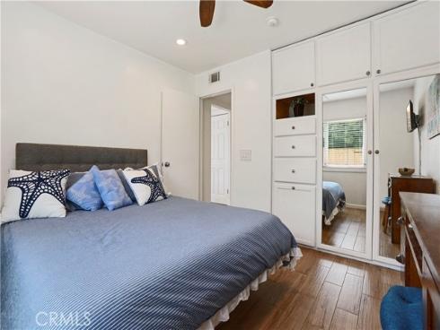 17882 Hallcroft Lane, Huntington Beach, CA