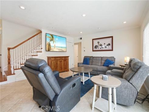 17882 Hallcroft Lane, Huntington Beach, CA