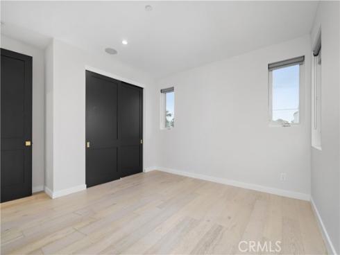 303 12th Street, Huntington Beach, CA