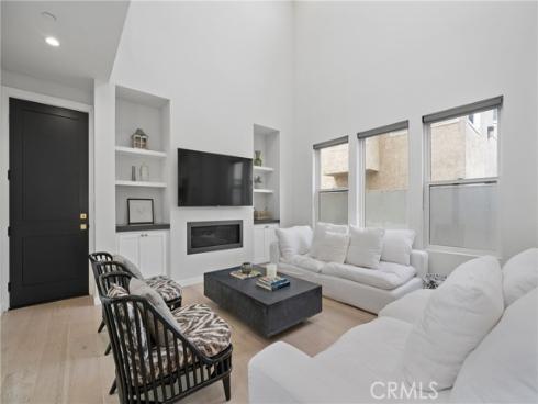 303 12th Street, Huntington Beach, CA