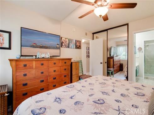 8788 Coral Springs 206A Court, Huntington Beach, CA