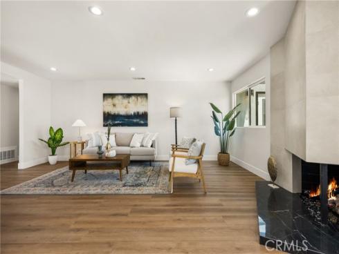 9802 Effingham Drive , Huntington Beach, CA