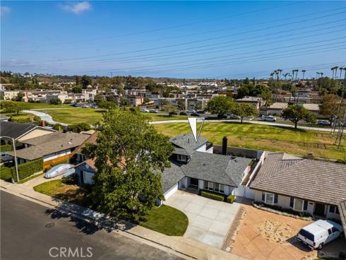 9802 Effingham Drive , Huntington Beach, CA