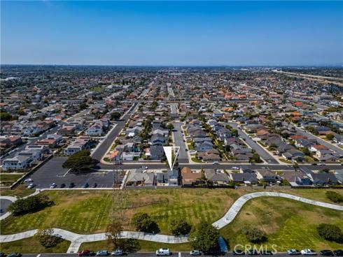 9802 Effingham Drive , Huntington Beach, CA