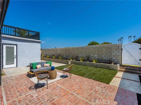 9802 Effingham Drive , Huntington Beach, CA