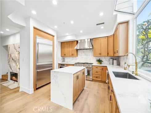 6692 Alamitos Circle, Huntington Beach, CA