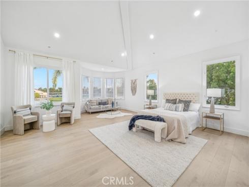 6692 Alamitos Circle, Huntington Beach, CA