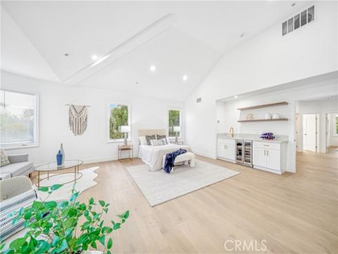 6692 Alamitos Circle, Huntington Beach, CA