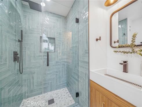 6692 Alamitos Circle, Huntington Beach, CA