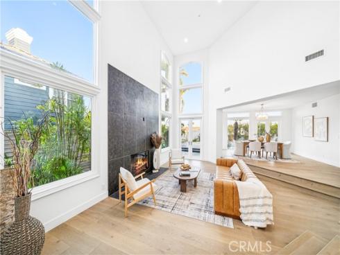 6692 Alamitos Circle, Huntington Beach, CA