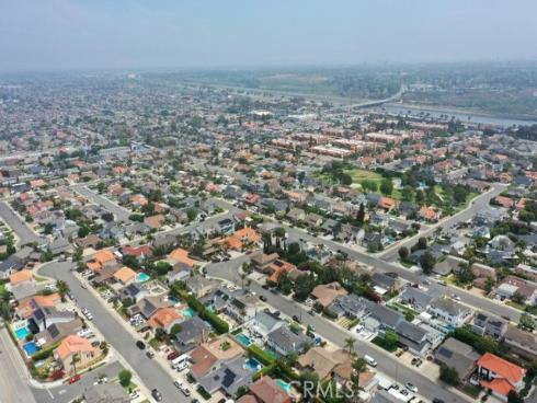 21822 Seacrest Lane, Huntington Beach, CA