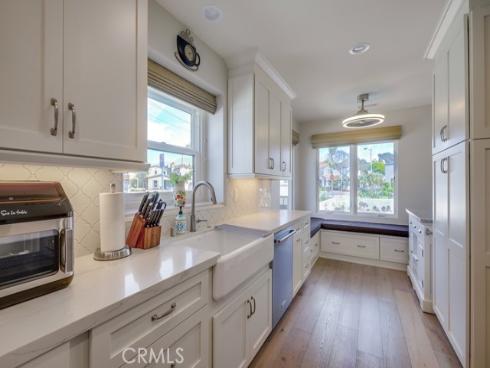 627 7th Street, Huntington Beach, CA