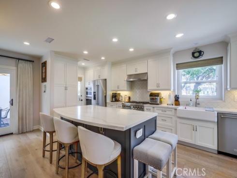 627 7th Street, Huntington Beach, CA