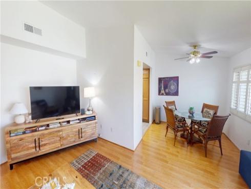 8866 Tulare 303B Drive, Huntington Beach, CA