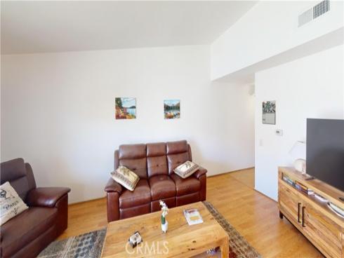 8866 Tulare 303B Drive, Huntington Beach, CA